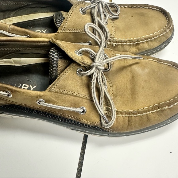 Sperry Men's Tan Leather Billfish 3-Eye boat shoes. - Picture 8 of 13